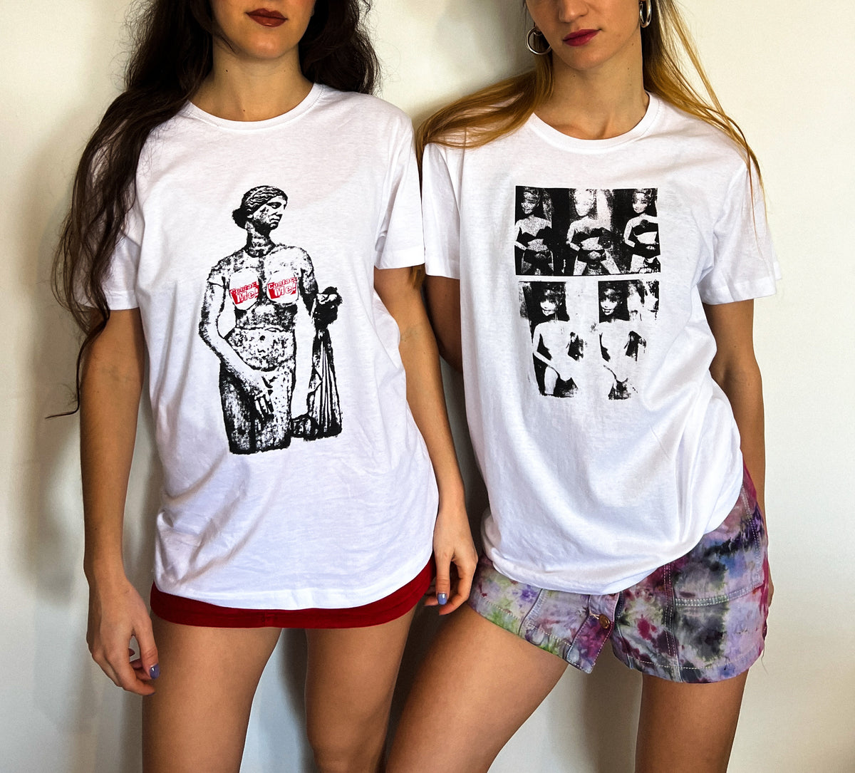 Black Aphrodite - Contact me T-Shirt