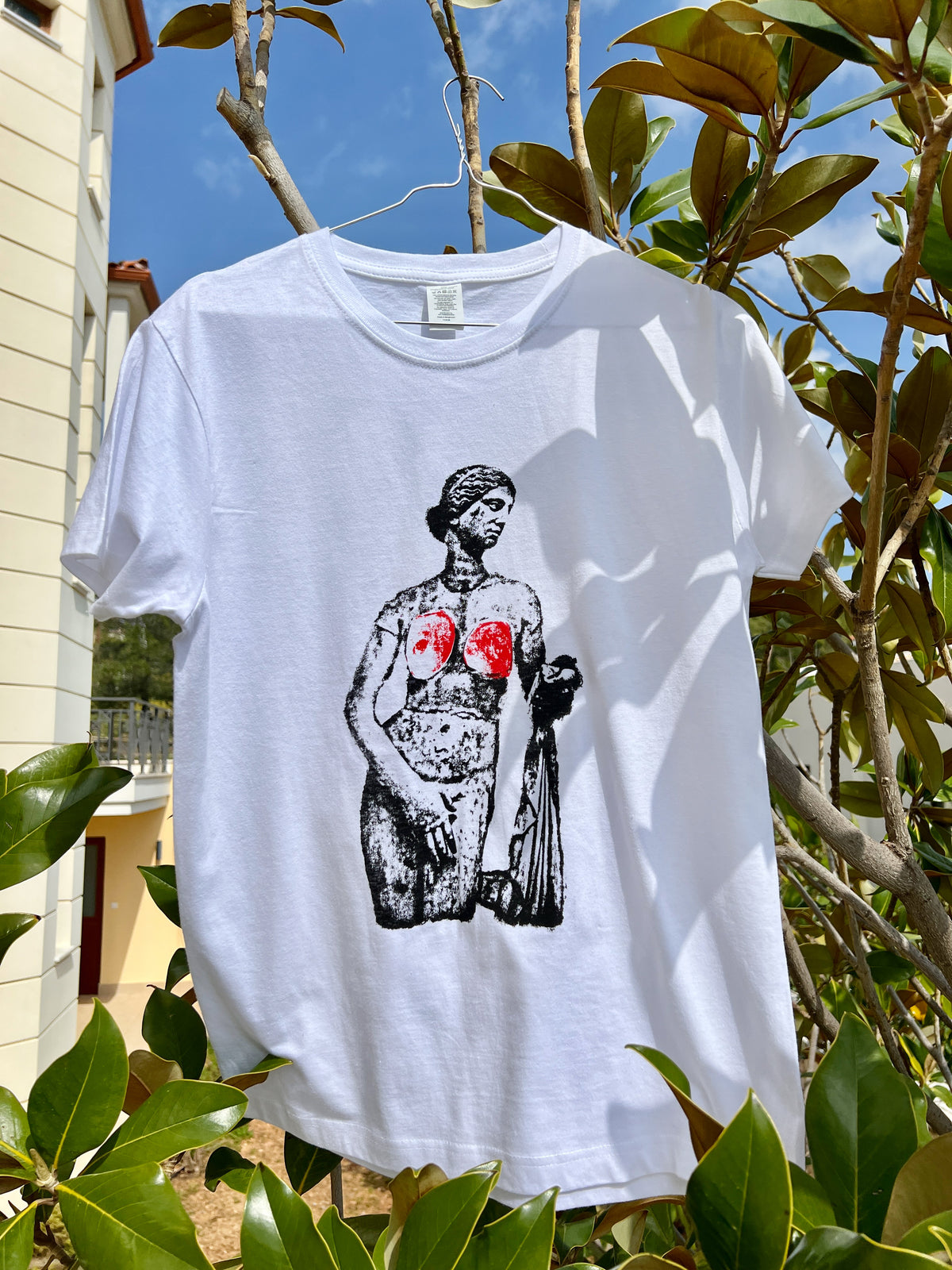 Black & Red Aphrodite T-Shirt